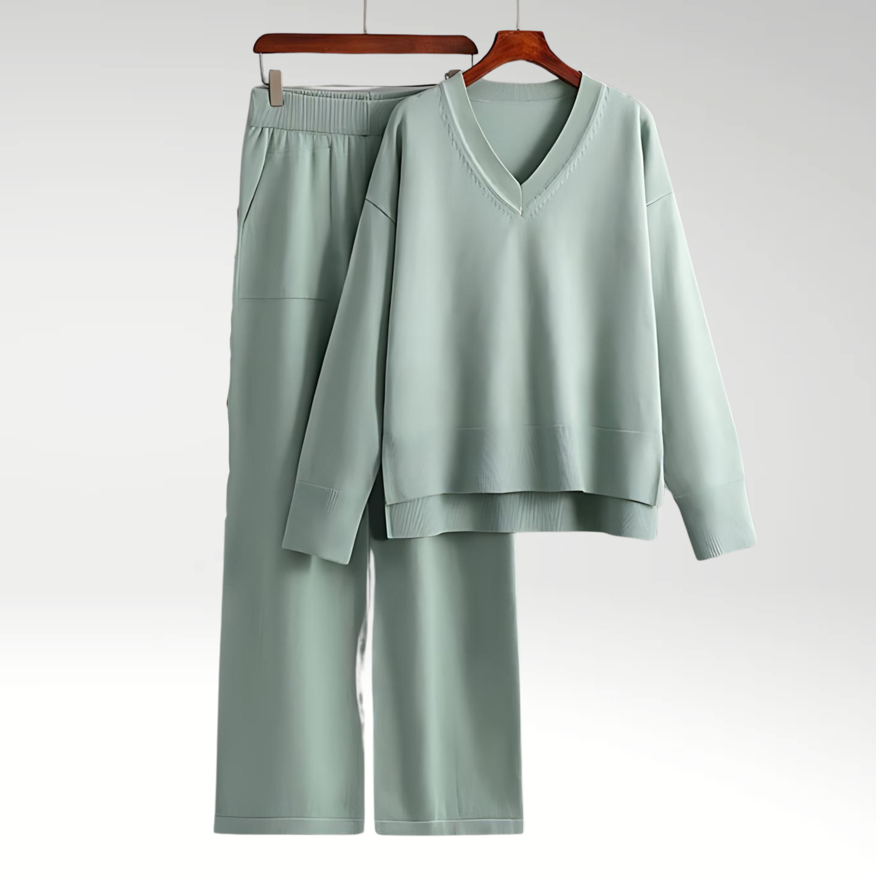 Varel | Completo di lusso a due pezzi con scollo a V