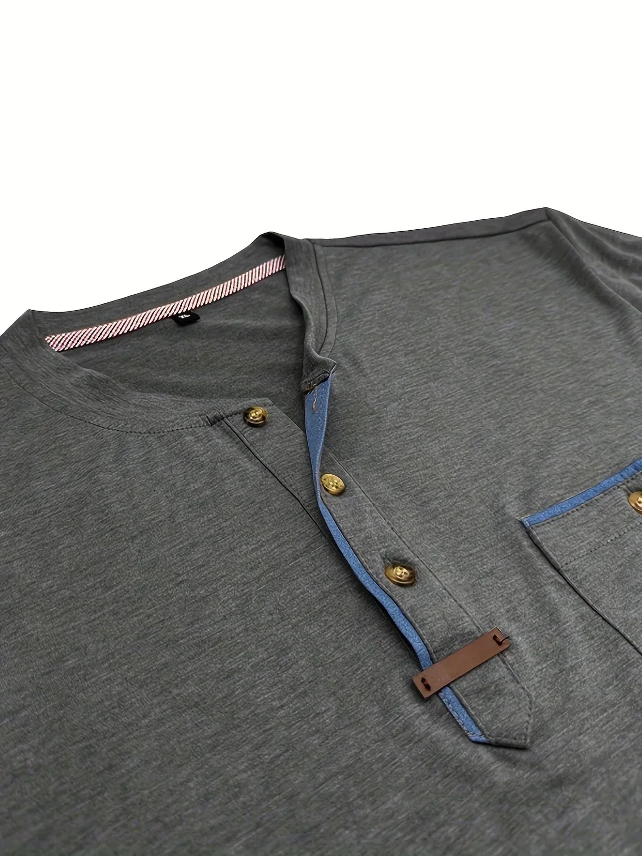 Varel | T-shirt elegante con colletto rotondo e tasca